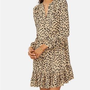 Like New Vince Camuto “Animal Print Long Sleeve Dress”